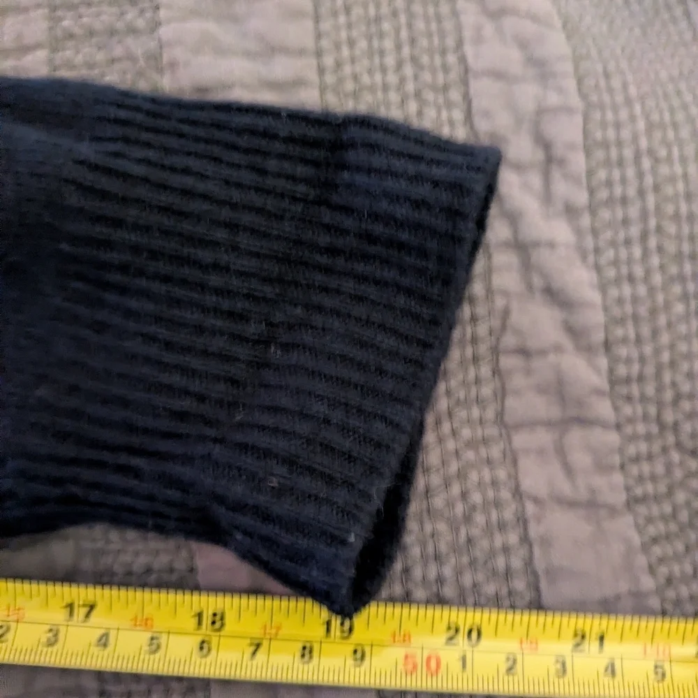 J. Crew Men's Shawl Neck Lambs Wool Pullover M